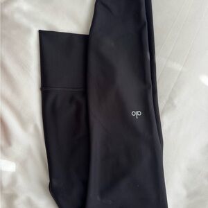 ALO Yoga Jet Black Performance Leggings